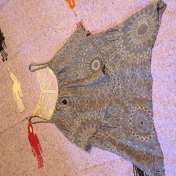 Kirra sheer with lace pattern top in medium - Picture 3 of 8